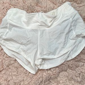 White lululemon hotty hot short with lining